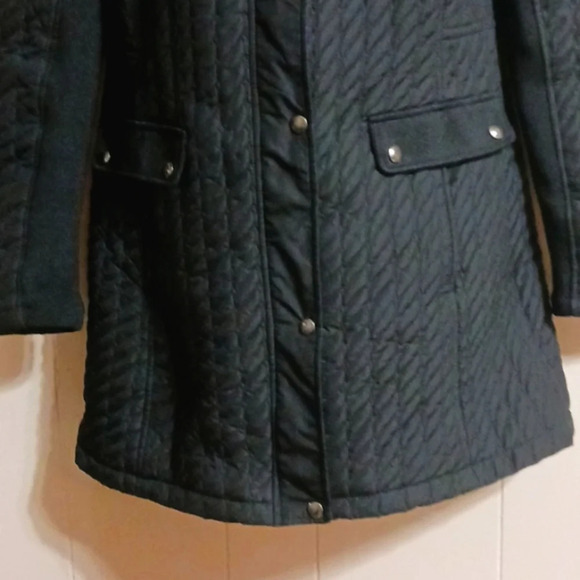 Weatherproof Quilted Black Jacket - Picture 2 of 10